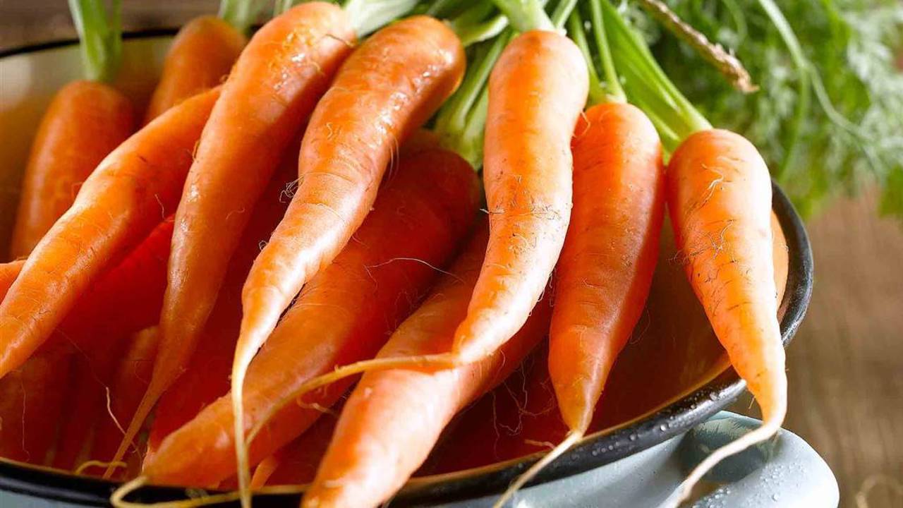 Los Maravillosos Beneficios de Consumir Zanahorias: Una Visión Detallada