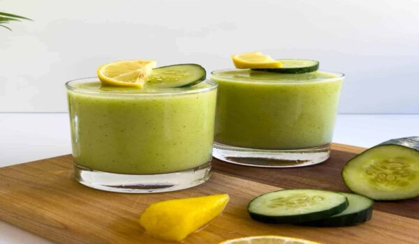 Jugo de Pepino y Piña para Limpiar el Colon y Perder Peso