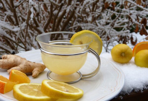 Descubre Cómo el Té de Jengibre y Limón Puede Transformar tu Salud: Receta y Beneficios