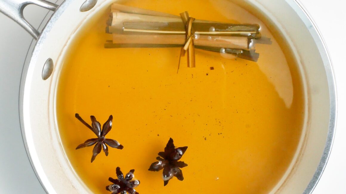 té de limoncillo