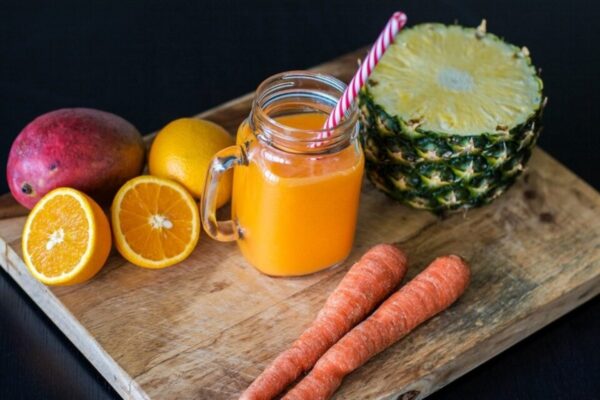 ¿Cómo mejorar tu visión y desintoxicar el hígado con batidos naturales?