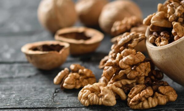 15 Problemas de Salud que Puedes Mejorar con Nueces y Recetas Fáciles