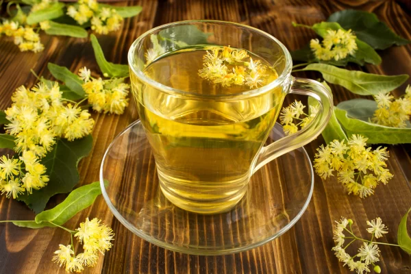 🌿 El poder curativo del té de tilo: propiedades, beneficios y cómo prepararlo